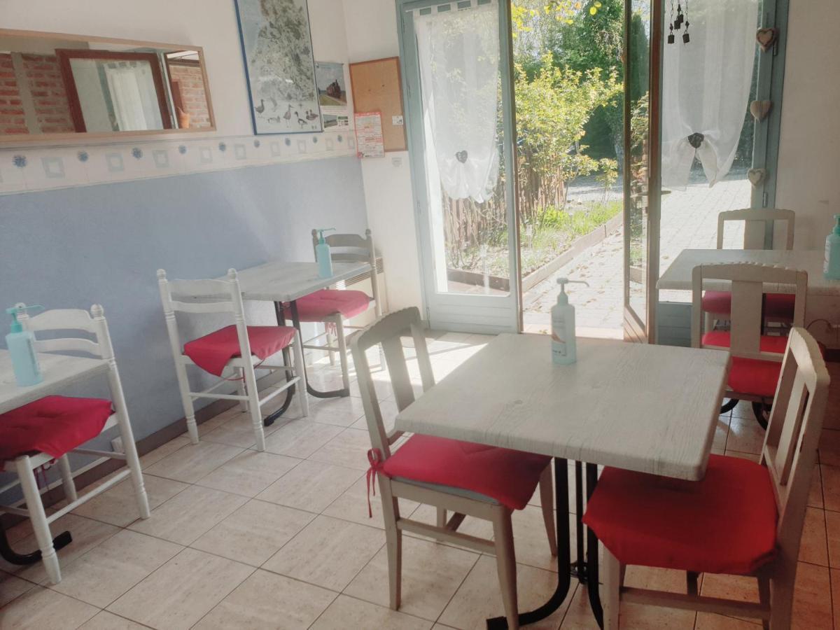 Bed and Breakfast Les Garennes Favières Exteriér fotografie